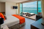 Master Suite con balcón en Real Inn Cancún