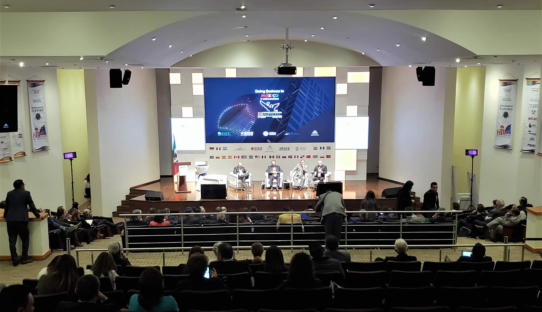 XXIII Congreso AMPROFEC en Acapulco
