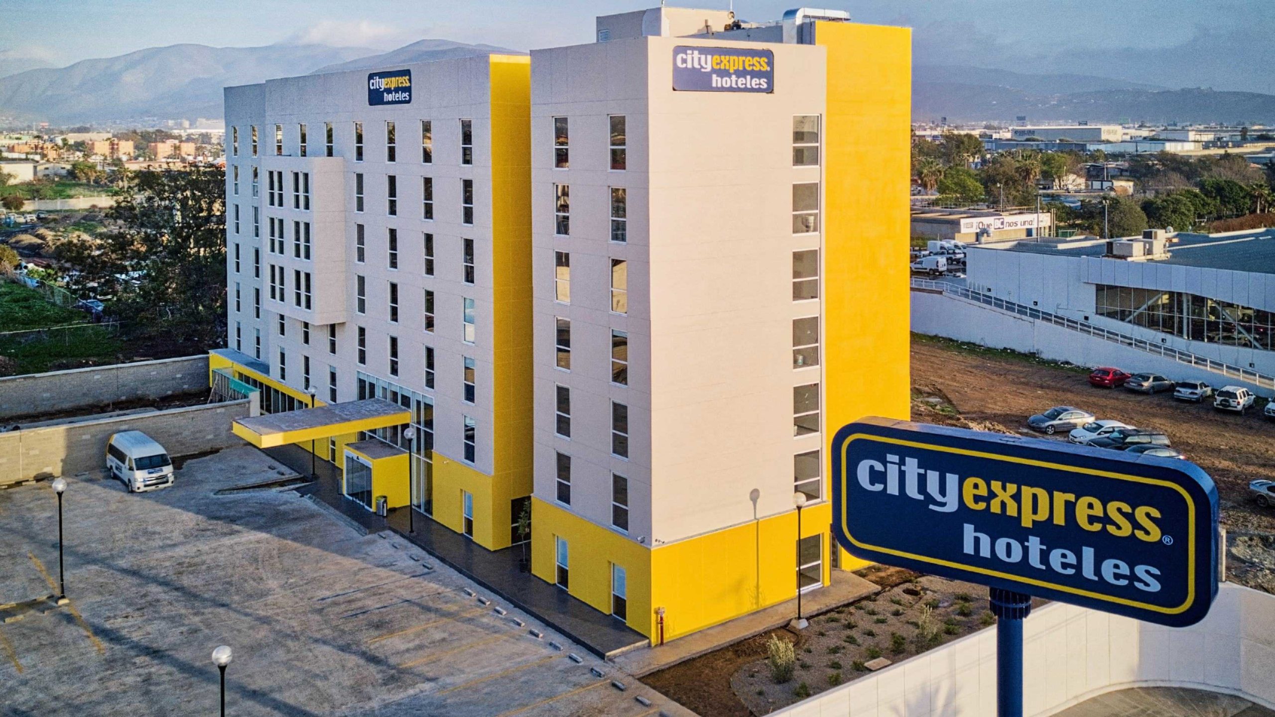City Express abre su onceavo hotel en Baja California