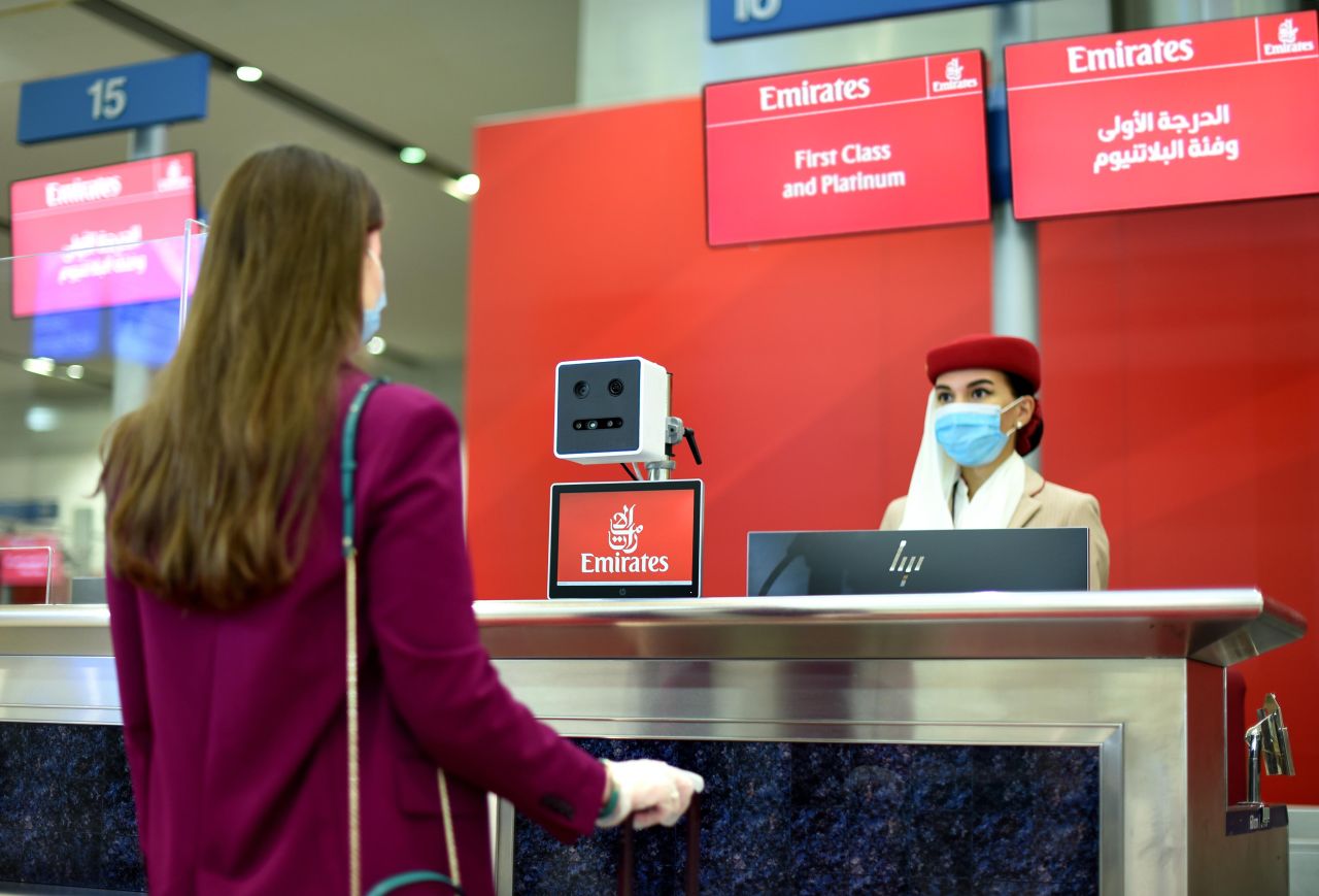 Emirates innova con ruta biométrica
