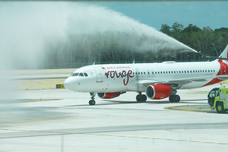 Vuelo inaugural de Air Canada a Tulum