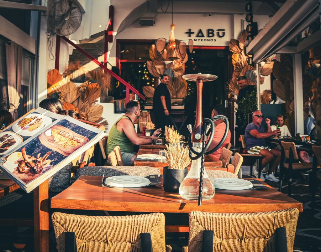 _eean-chen-6jB7vd2bE0-unsplash_mykonos-1024x805.jpg