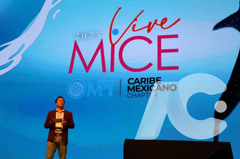 Luis Pineda, presentador de Vive MICE